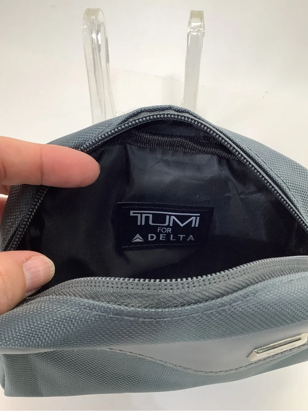 TUMI‎ For Delta Toiletry Cosmetic Gray Travel Pouch